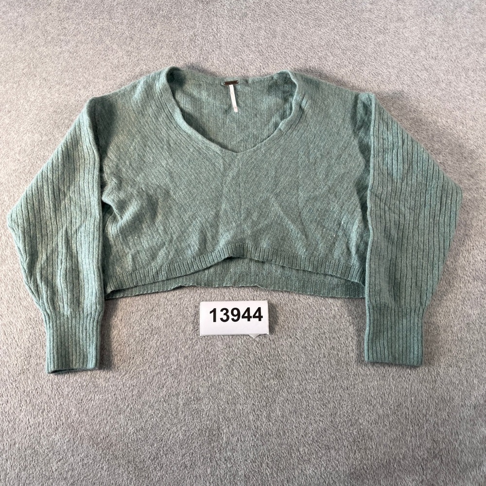 Free People Crop Sweater Womens XS Green Ribbed Tight Knit Cashmere V Neck
